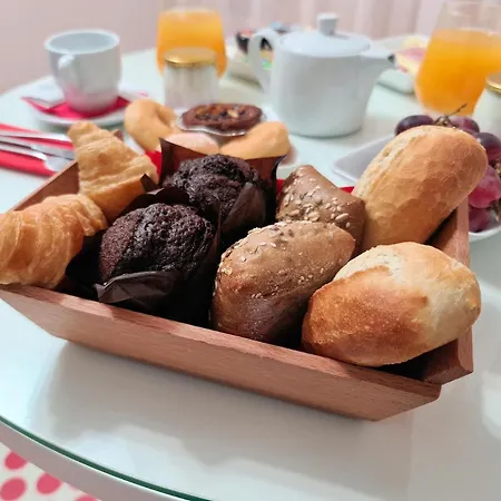 Tropicana モーテル