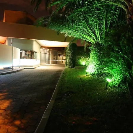 Tropicana 2*